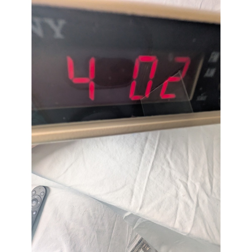 Sony Dream Machine ICF-C240 Digital Clock Radio AM FM Vintage Beige Retro